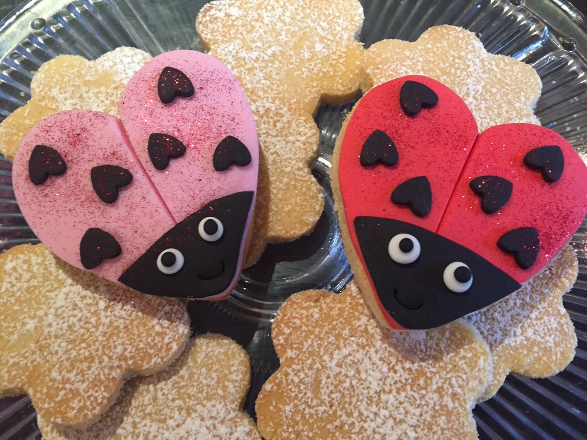 SarararaCoffee's tweet photo. #ValentinesDay is on its way! Tweet us to order your box of #cupcakes or shortbread for your loved ones. #cakefactor
@bathindiechat @InBath https://t.co/TYEqThomoB