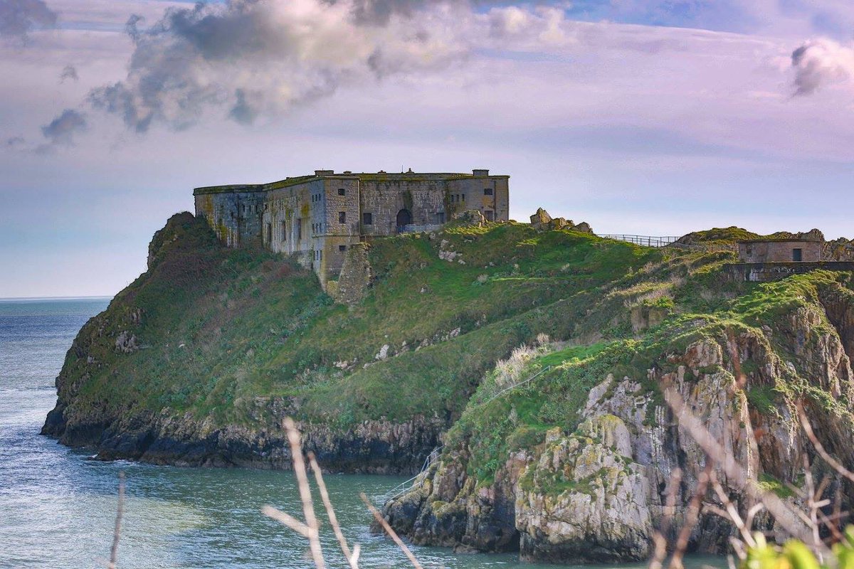 RachelBPhotos's tweet photo. Birthday weekend day 2 #tenby #photography #landscape #fotografia #500pxrtg https://t.co/WLAEHjznMZ