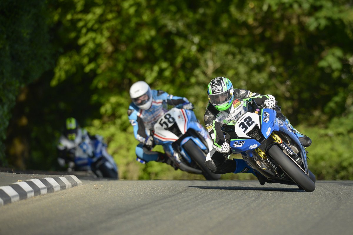 Because when you're enjoying yourself this much, it's even better with friends.... #iomtt #roadracing