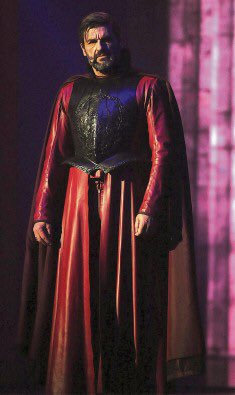 Les3MNews's tweet photo. Le journal en ligne @paris_normandie a publié des photos du spectacle à Rouen. Plus de photos ici : https://t.co/JJNo3Ze3Zf ⚔️ https://t.co/NQbe293D8S