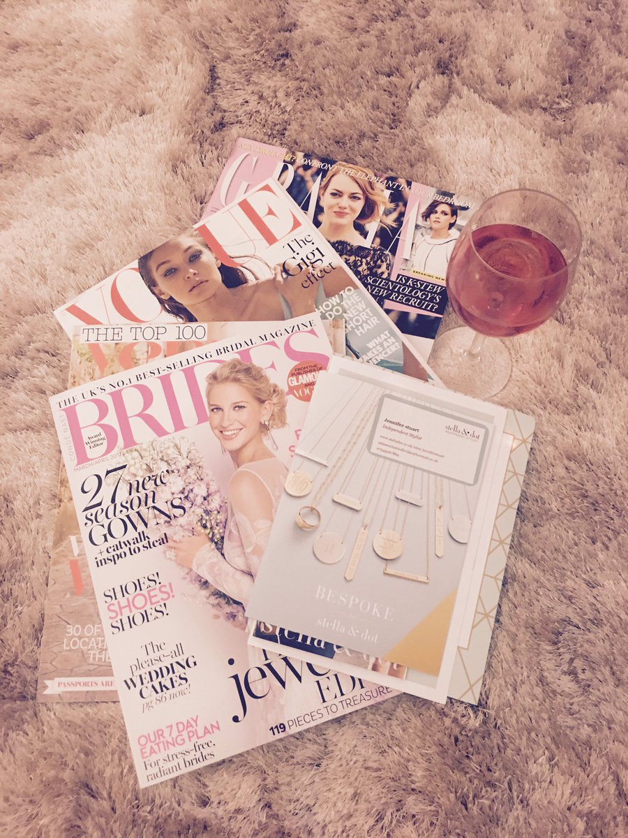 Enchantbrides's tweet photo. How I spend my Sunday nights #weddingplanning #passionforfashion #stelladotstyle https://t.co/vAWWoSAvAs
