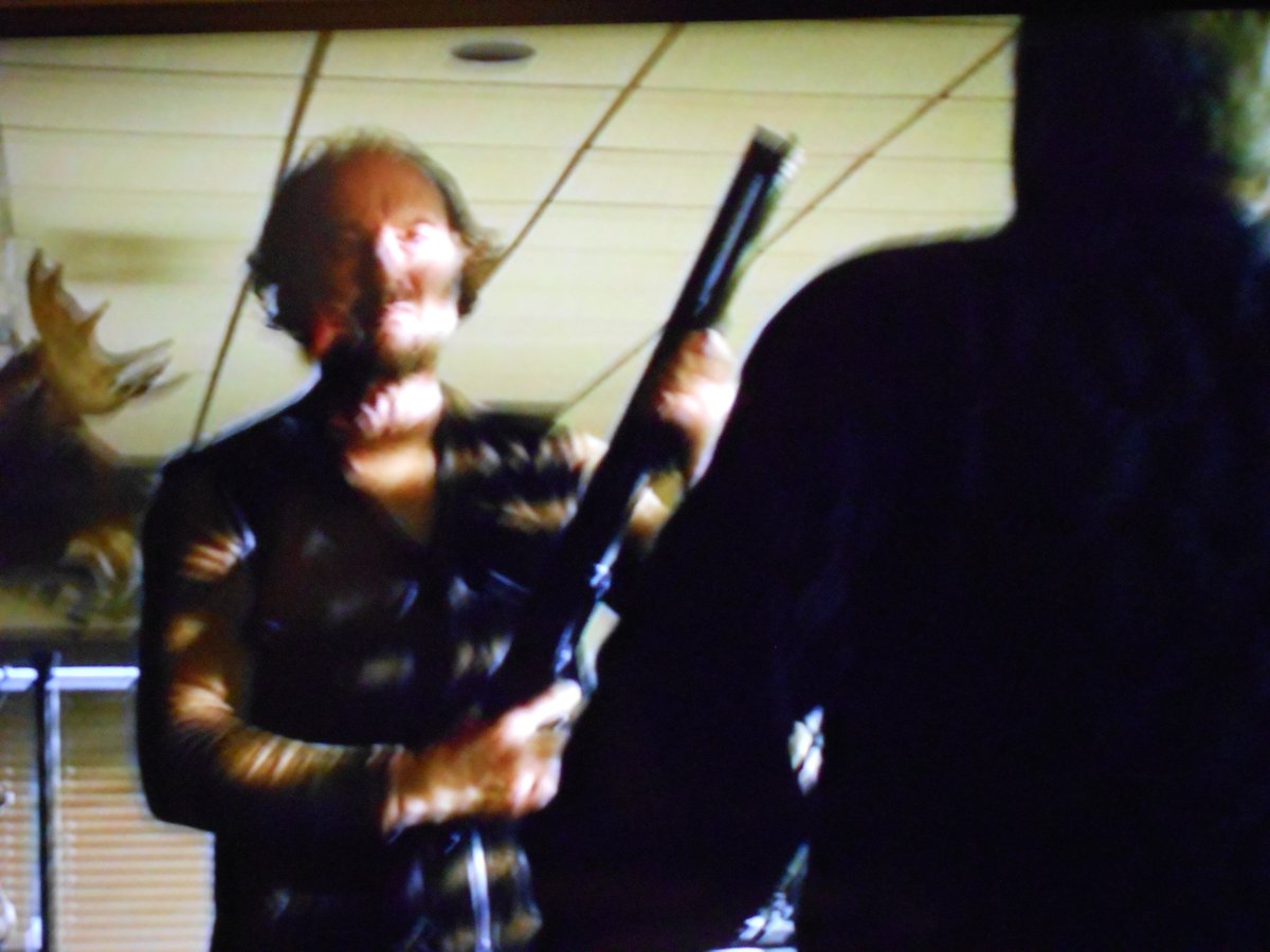 JeremyDanvers81's tweet photo. A 'Demonstration of Power' 😉😆😈 #RuleOfAnger #TheAlbino #OliverBecker #BittenS3 #WolfPackPride #Bitten https://t.co/dbcxh3SWKN