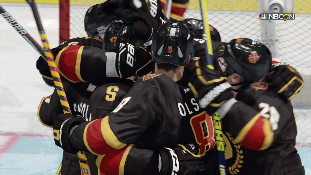 SweFinHC's tweet photo. @villesihvolaa scored his 500th point tonight in the 5-3 win against Rytmiryhmä. Congrats! #SweFinHC #EASHL https://t.co/9ntPHQ7NeH