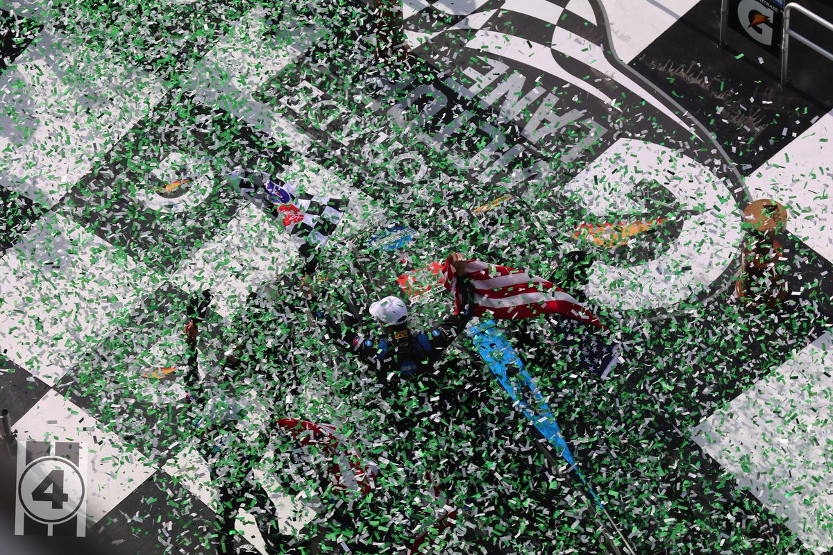 jenwrite's tweet photo. So this happened one week ago. #rolex24 @jordan10taylor @RickyTaylor_10 @JeffGordonWeb #MaxtheAx @WayneTaylorRcng @DISupdates https://t.co/Q5NSqQUqUA