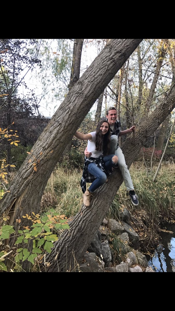 ragan_suarez's tweet photo. happy bday Connor !!🎉🎉 seriously couldn't imagine senior year without all of our adventures, laughs, and hardcore jam seshs 😂 https://t.co/vXnX0MS8HD