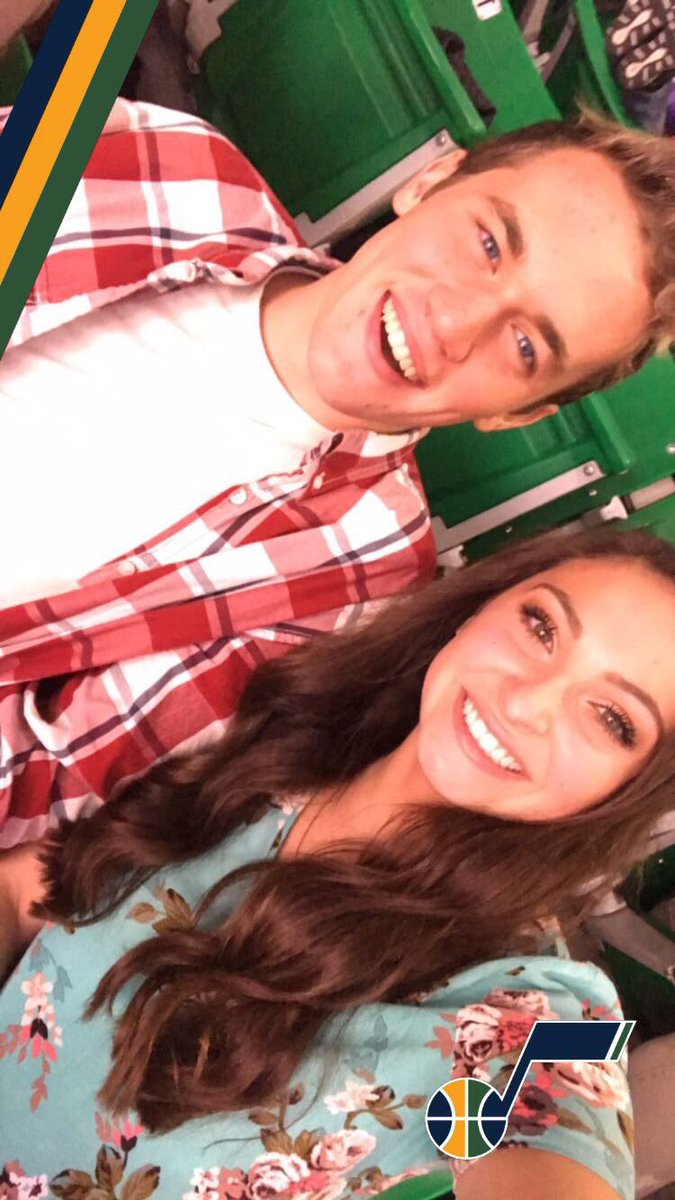 ragan_suarez's tweet photo. happy bday Connor !!🎉🎉 seriously couldn't imagine senior year without all of our adventures, laughs, and hardcore jam seshs 😂 https://t.co/vXnX0MS8HD
