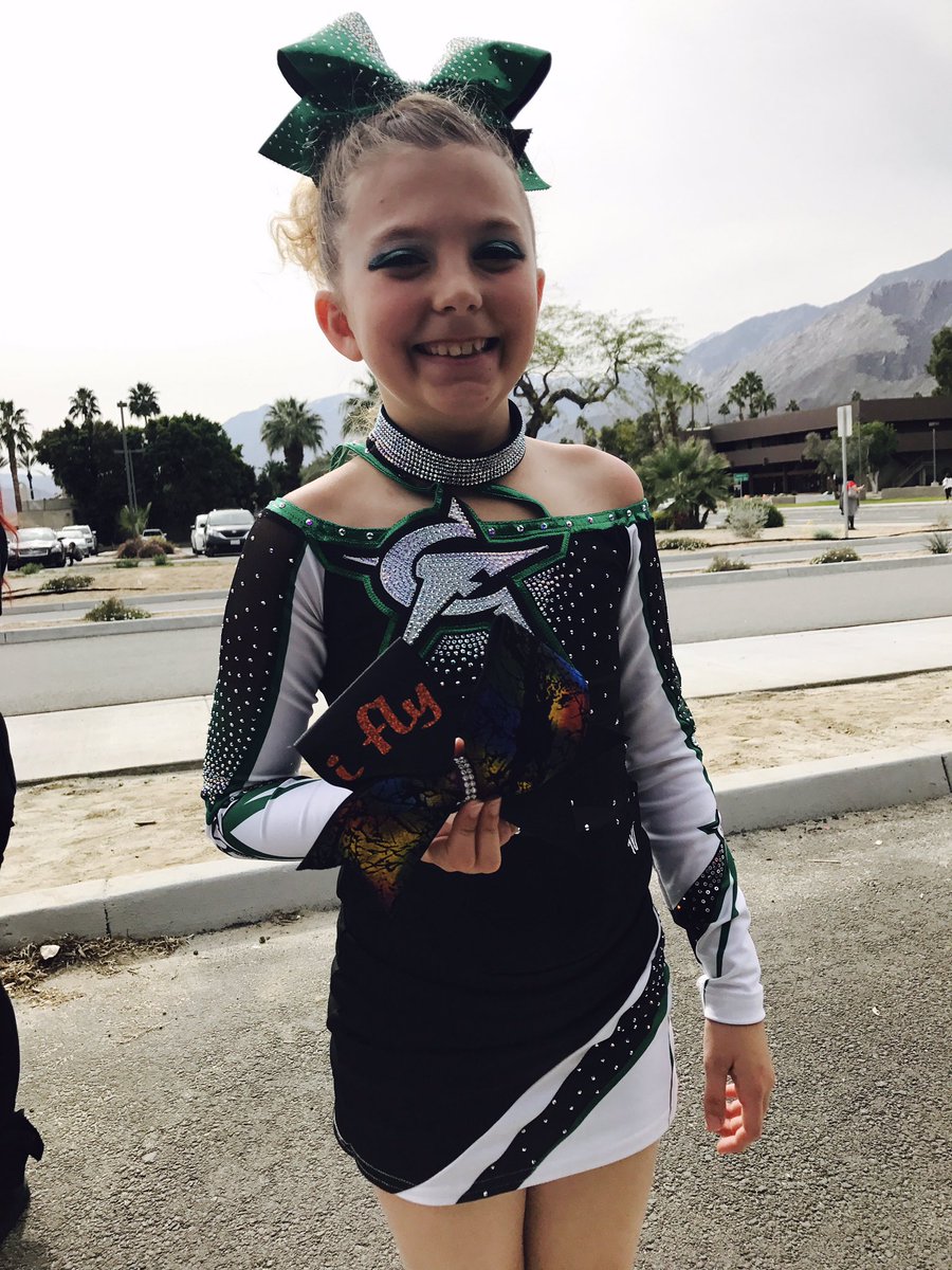 CheerForceSimi's tweet photo. Congratulations #CheerForceRiot on placing second in a crazy hard division! #youth1 #silverchamps https://t.co/dUlG2VpeWq