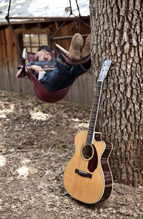 Fender's tweet photo. Lazy Sunday vibes. 

#FenderParamountSeries #Sunday https://t.co/3kuqiUFjL6