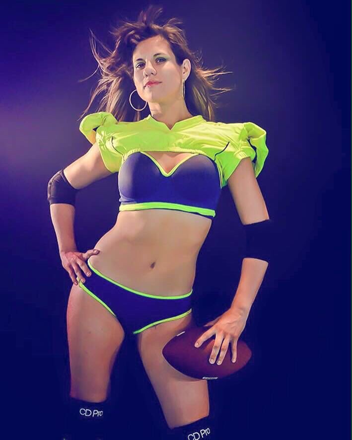BarrioSatelite's tweet photo. @CdSatelite @TwittSatelite Las chavas de Vipers Bikini Football vendrán al Barrio a firmar autógrafos! Los esperamos desde las 15:30 horas. https://t.co/xhdvSyhIcW