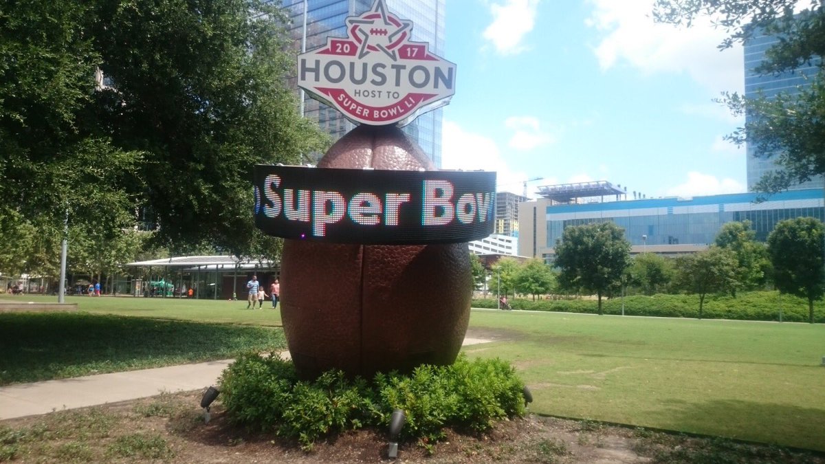 FinalThird's tweet image. Houston - a host to #FinalThird, and now host to the #SuperBowl.

Enjoy! 🏈