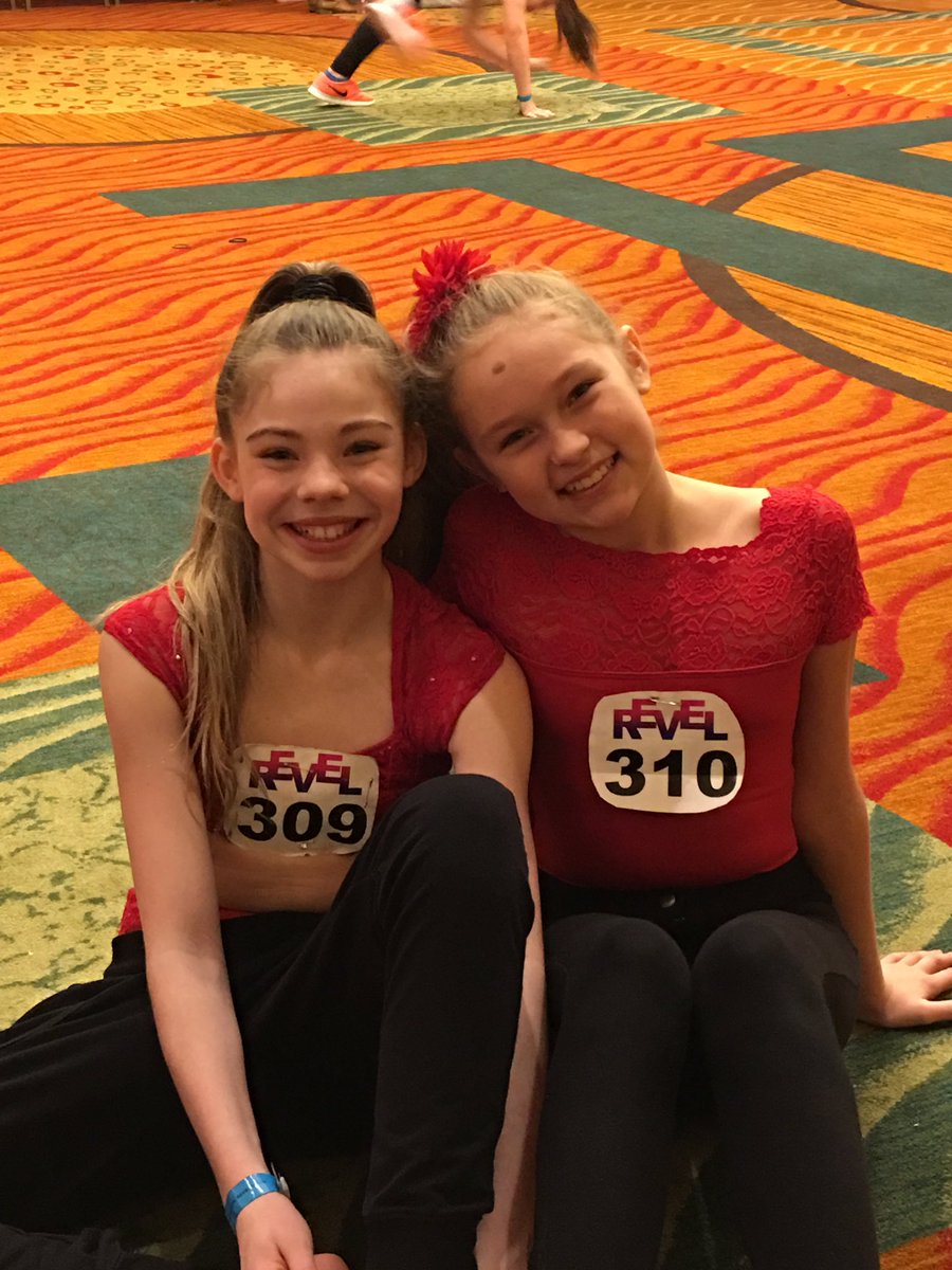 keymamma3's tweet photo. Revel Dance comp / conv ❤️ https://t.co/iA1uq2WLyf