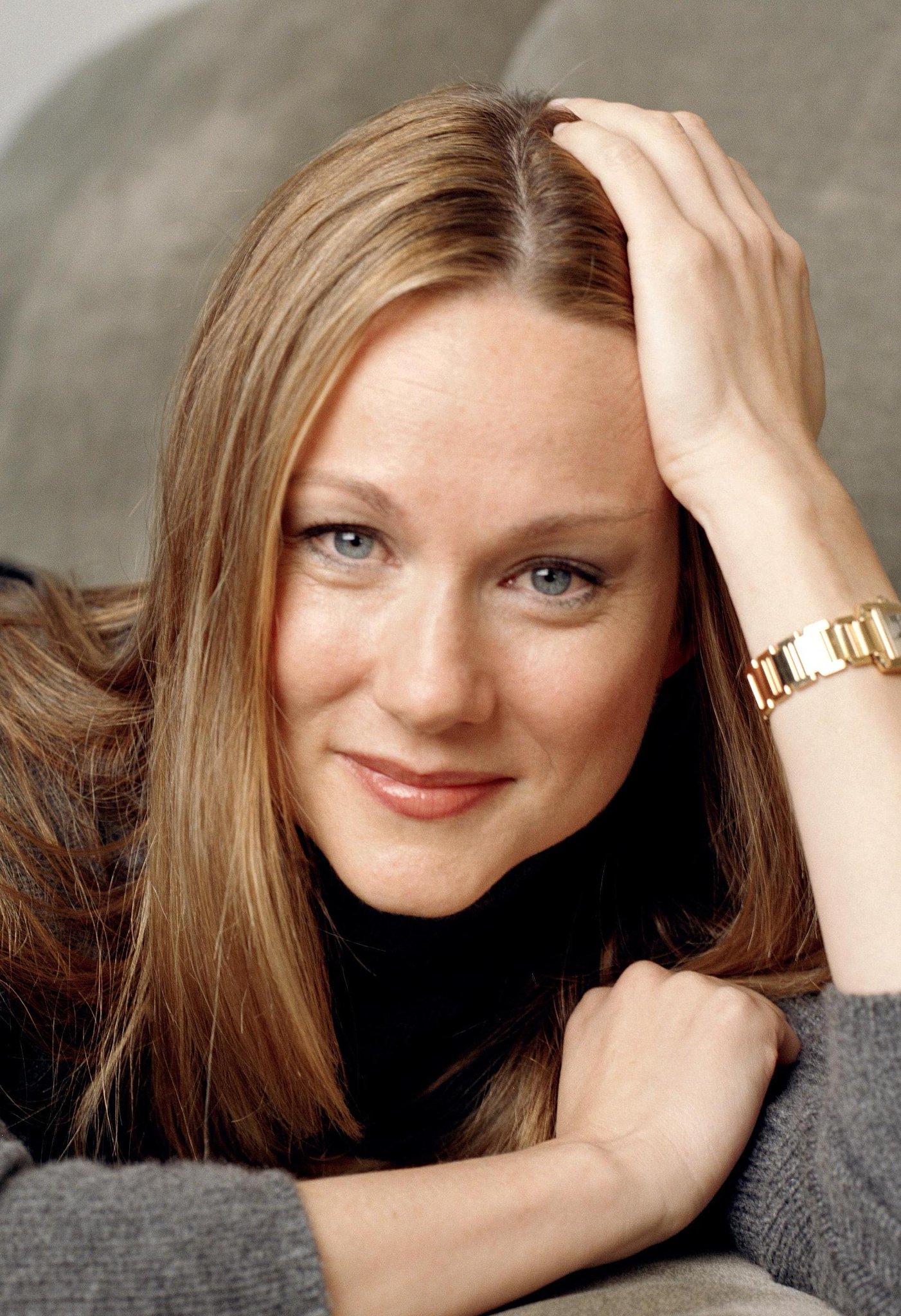FELIZ CUMPLEAÑOS, LAURA LINNEY! / HAPPY BIRTHDAY, LAURA LINNEY! (53)    