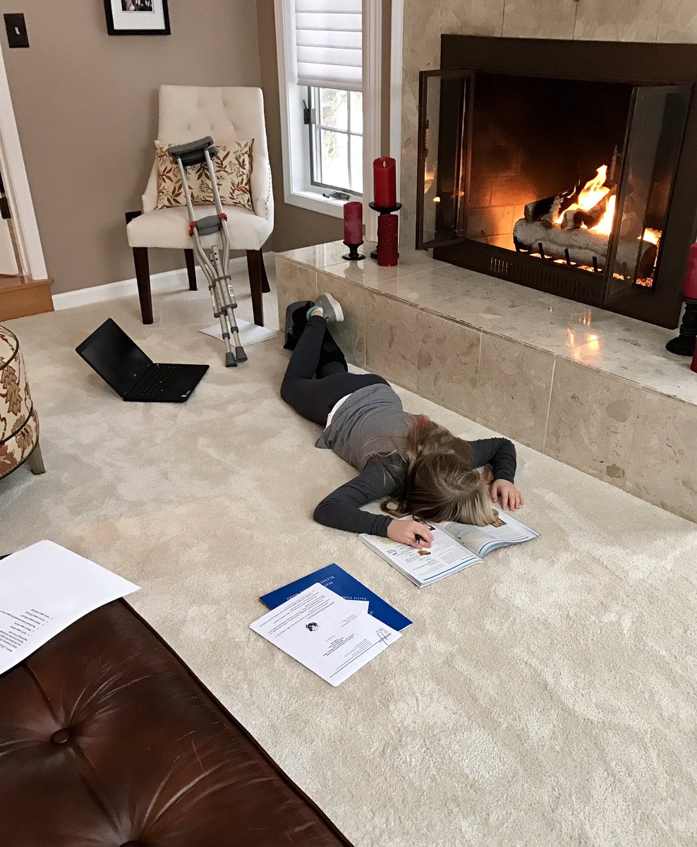 mb_sweeney's tweet photo. aaaannnndddd that's why I usually say no to sleepovers #sheisout https://t.co/S051puLbAp
