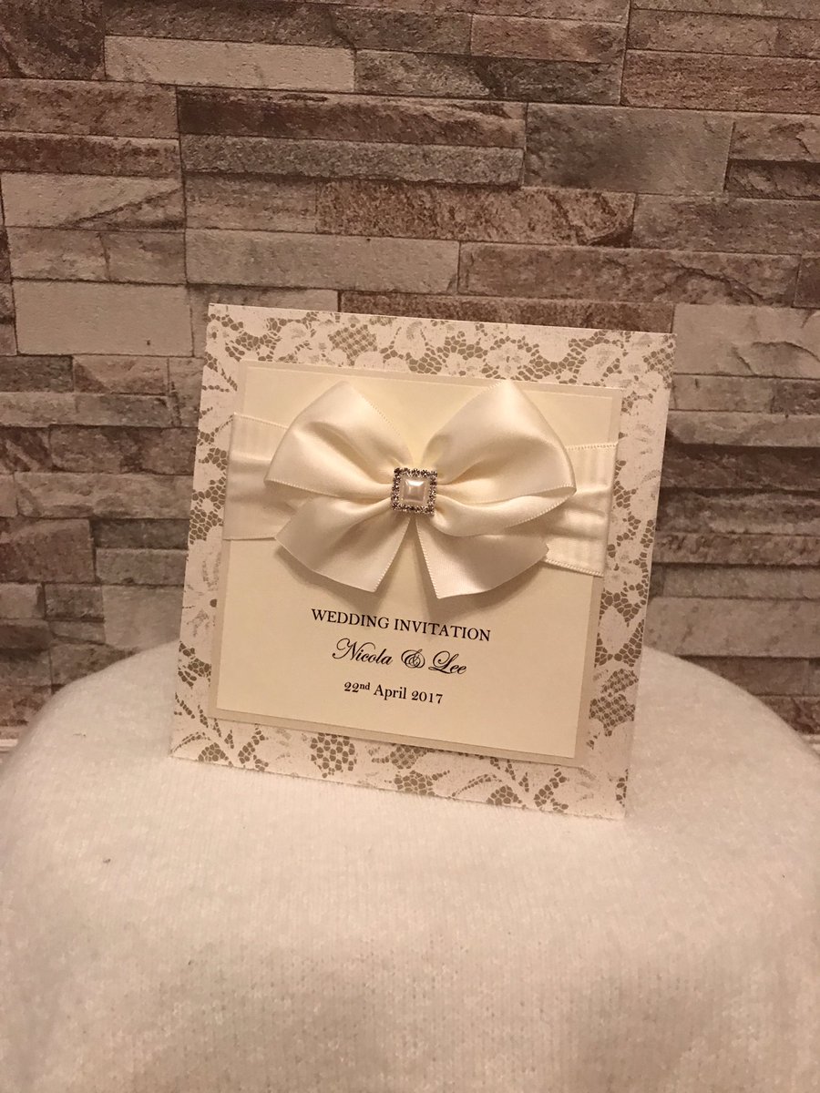Kellibrations's tweet photo. #weddinginvitations #classy #ivory #kellibrations https://t.co/D1rW2oU9iw