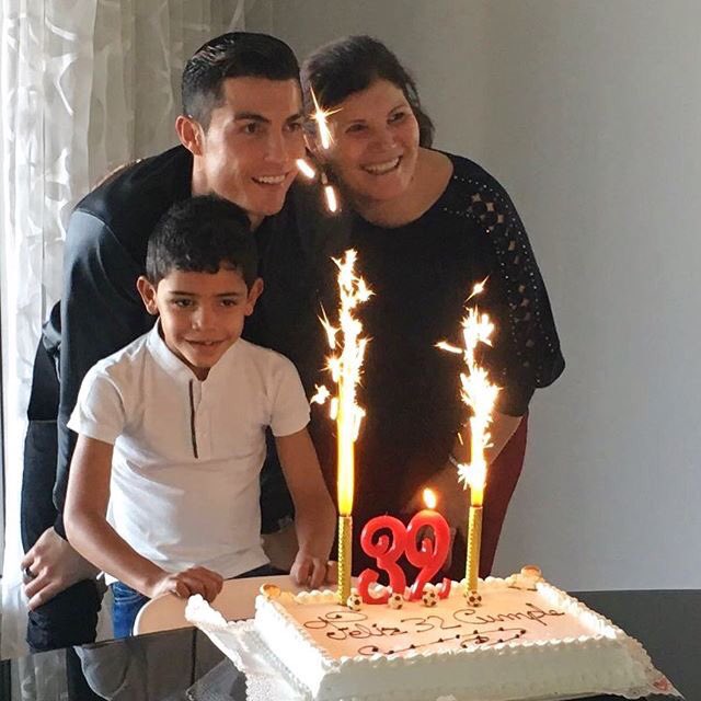 🎂🥂❤️