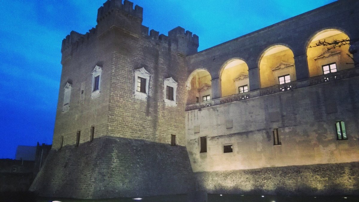 apuliaslowtrav's tweet photo. it was a beautiful day in #Mesagne we really enjoyed the amazing norman-swabian castle and its Renaissance loggia! #castle #architecture https://t.co/fdHHLFONQQ