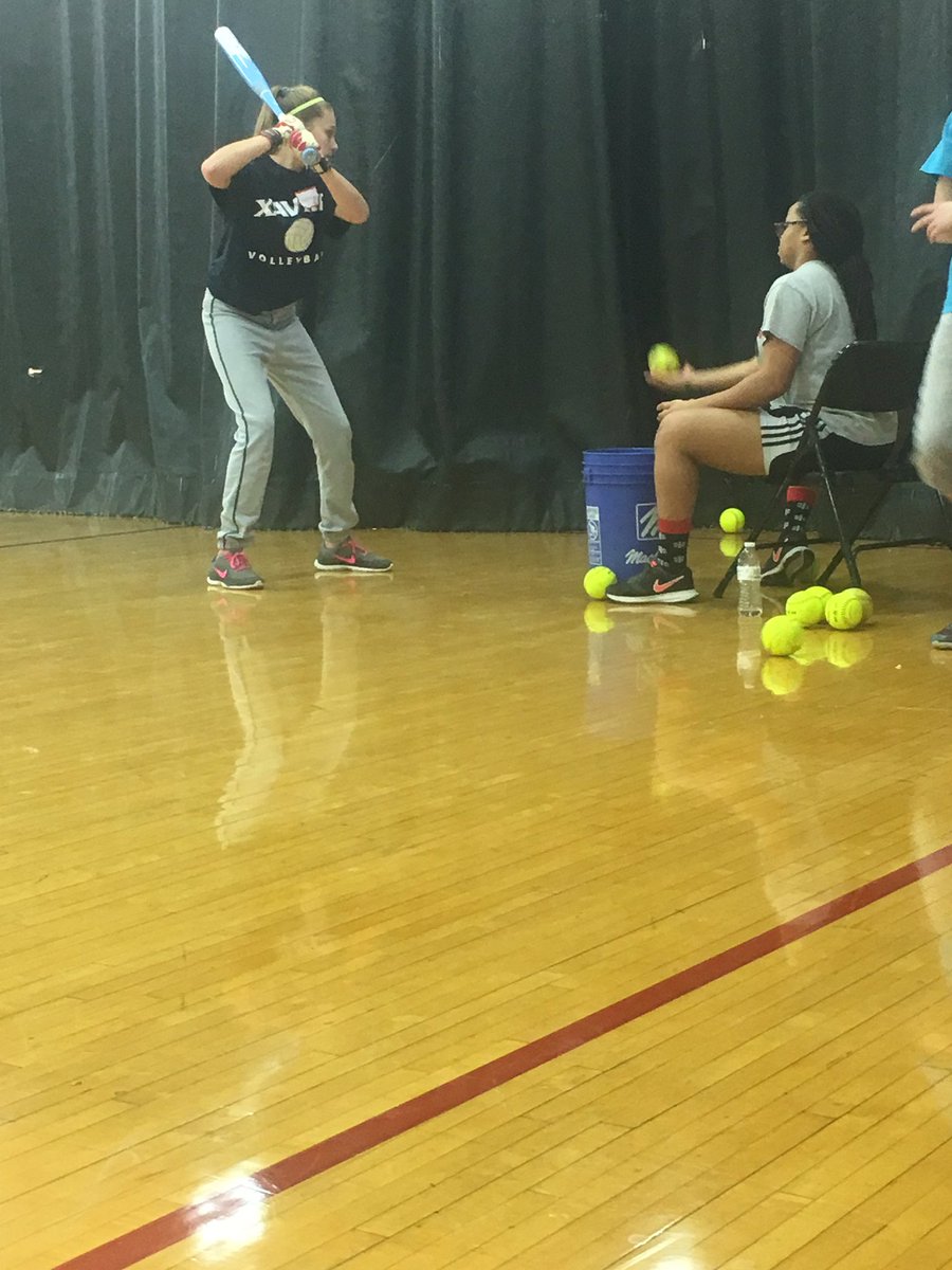 Thanks @JackieBedel @Epfourteen and rest of #oakhillssoftball for a great clinic today. Can't wait for 2/19!