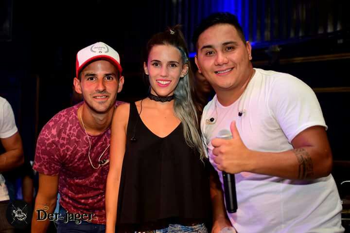 RodriMazzella's tweet photo. Nuestro paso por @derjager2016 gracias por cantar con @Lemon_Champ una verdadera  fiesta nos vemos pronto 
Gracias 
#LemonEnLujan #DerJager https://t.co/0wI74SAT6z