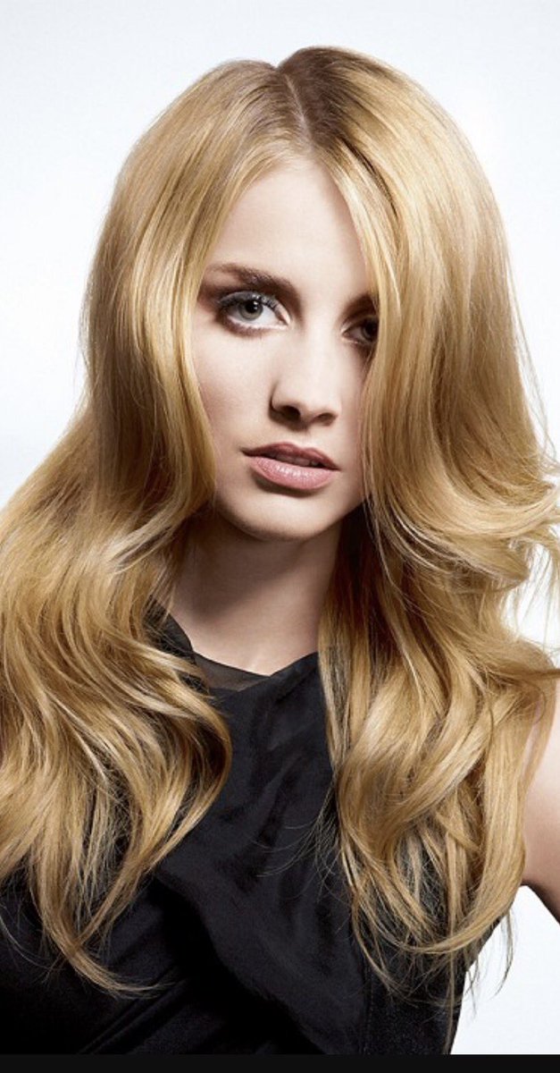 HairbrainedME's tweet image. Viva #wellalife🔥  #colorID @WellaHairUSA #hellocoty