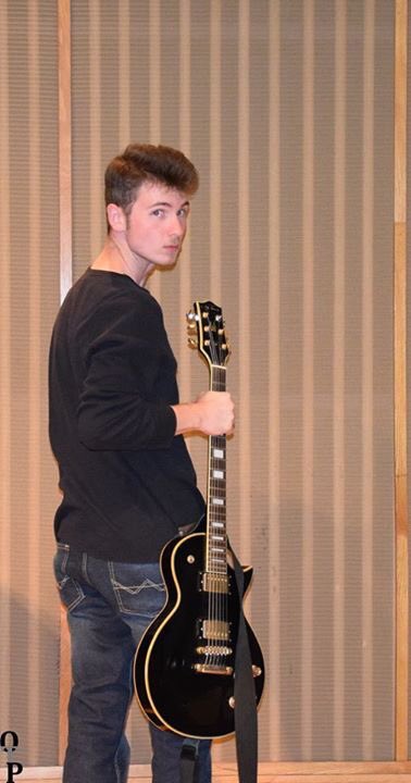 RealHABand's tweet photo. Meet the Band! Sean our bass, Owen our lead! Two more rehearsals before the big show! Hope to see you there! #StayAngsty https://t.co/2zqlCnfYGP