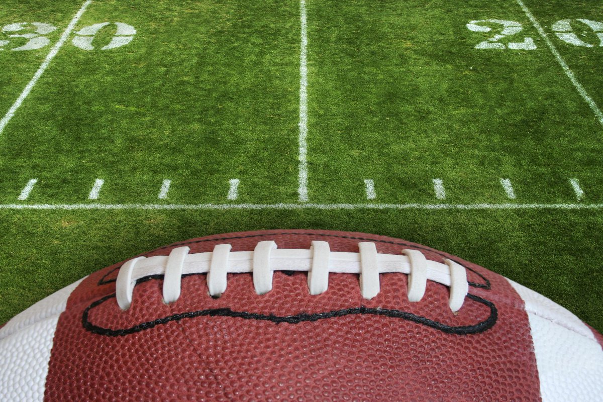 HemlockhillRV's tweet photo. Hope you enjoy the big game and all of the commercials tonight! 
Who are you rooting for? https://t.co/QXVLVojYtZ