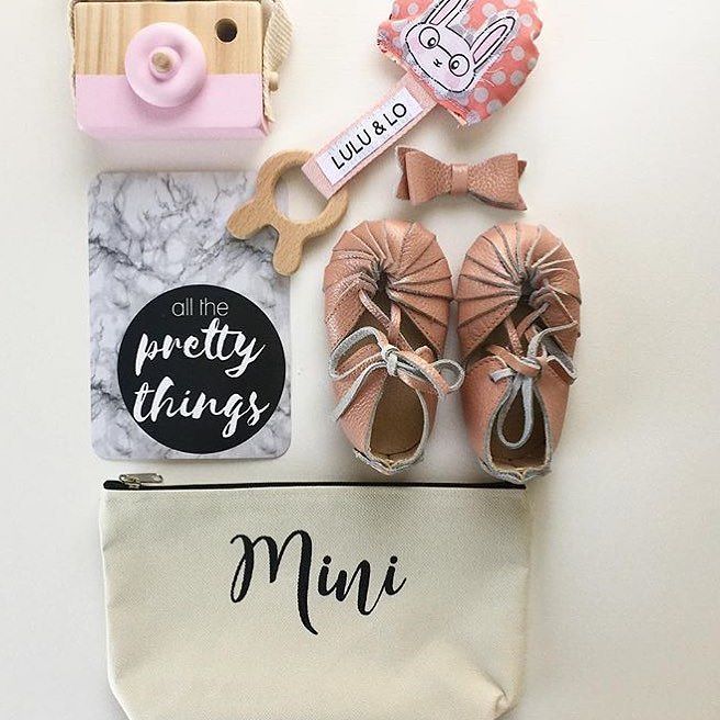 QuibAndCo's tweet photo. Shop our Mama &amp; Mini pouches over at @mamabearco_ 💕

And of course here at Quib &amp; Co

#originaldesign #mama #mini #… https://t.co/iopxtLNobp