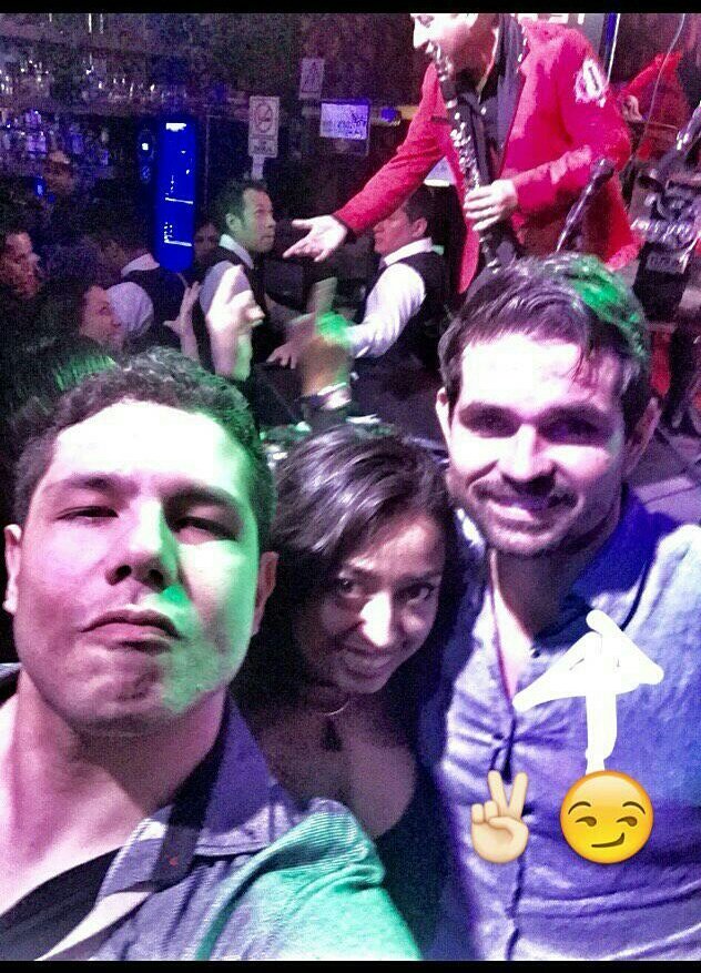 JC_YeiZ's tweet photo. Una chulada de persona @FerdinandoVal ✌#Colimote 😜❤ https://t.co/9yoIIncUnZ