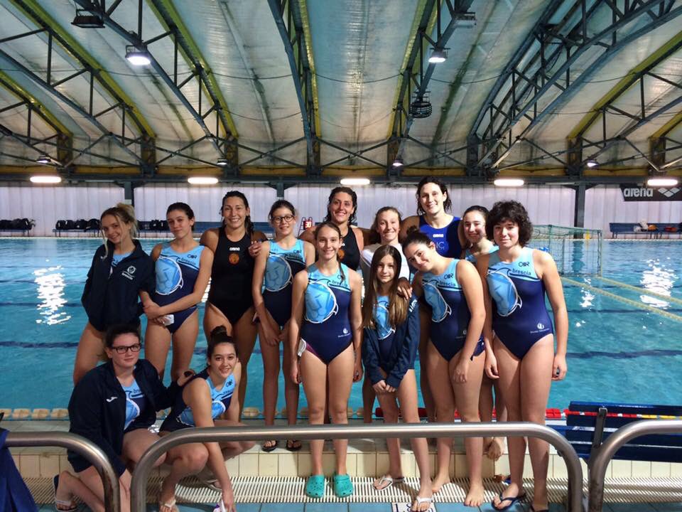 Le piccole Leonesse U15 dell'<a href="/An_Brescia/">An Brescia</a> con tre #azzurre del #7rosa: <a href="/fede_radi/">Federica Radicchi</a>, <a href="/rosariaaiello/">Rosaria Aiello</a> e @GorleroGiulia 
#GoGirls #girlpower