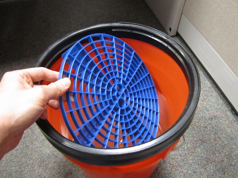 DetailSector's tweet photo. The biggest thing most people are missing from their wash routine... #gritguard

https://t.co/HHYgP9Gieu https://t.co/sVqHzCGE2Z