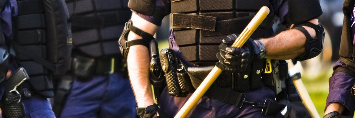 MuckRock's tweet photo. #FEMA Field Force manual offers #protesters insights into the future of crowd control https://t.co/7NRnP5MfE6 by @_blip_ https://t.co/BS4cA4EyZR