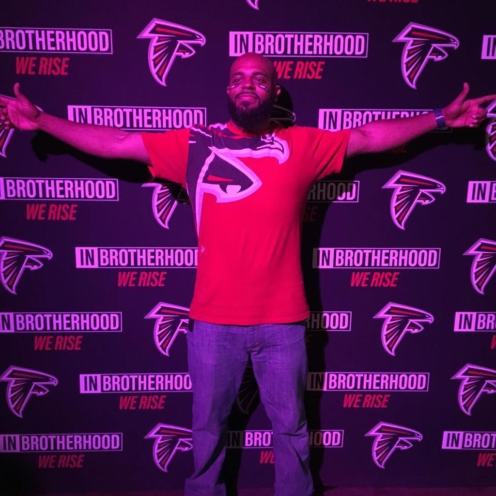 smmoore2's tweet photo. #itsmoorefun #itsmrandmrsmoorefun #RiseUpAtlanta #RiseUp @ryan_matt02 @sryan03 #MattRyan … https://t.co/R8iRCjd3mP https://t.co/axCcNg3RlN