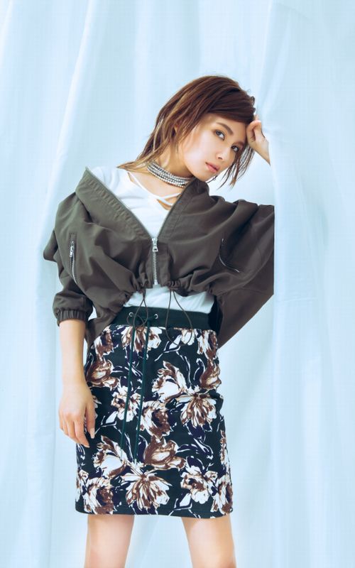 EMODA_STAFF's tweet photo. EMODA×UNOMISAKO SPECIAL COLLABORATION vol,2

▽詳細はコチラから▽
https://t.co/HZJRsa5YK3

2月6月(月)12:00～
入荷リクエストの受付開始!!
#RUNWAYchannel 限定販売!! https://t.co/omnM1JT5Yt
