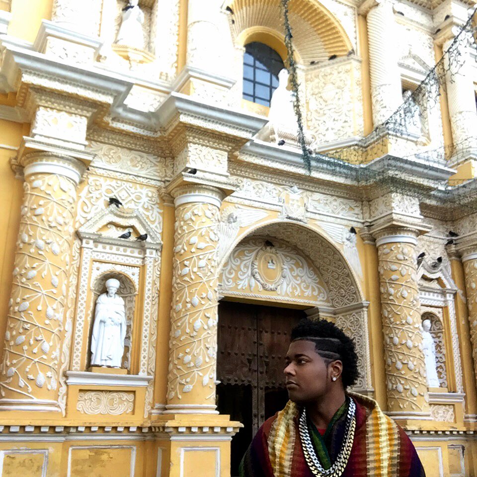 DavidCastainDes's tweet photo. Some people hustle to be seen, I hustle to disappear. #Guatemala #Antigua 🇬🇹 https://t.co/kkdEI4Sv2H