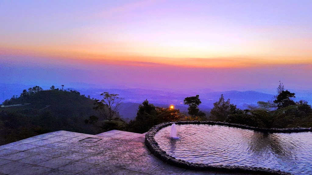 #outoftheboxtourindonesia
Umbul sidomukti tour  087878888138wa