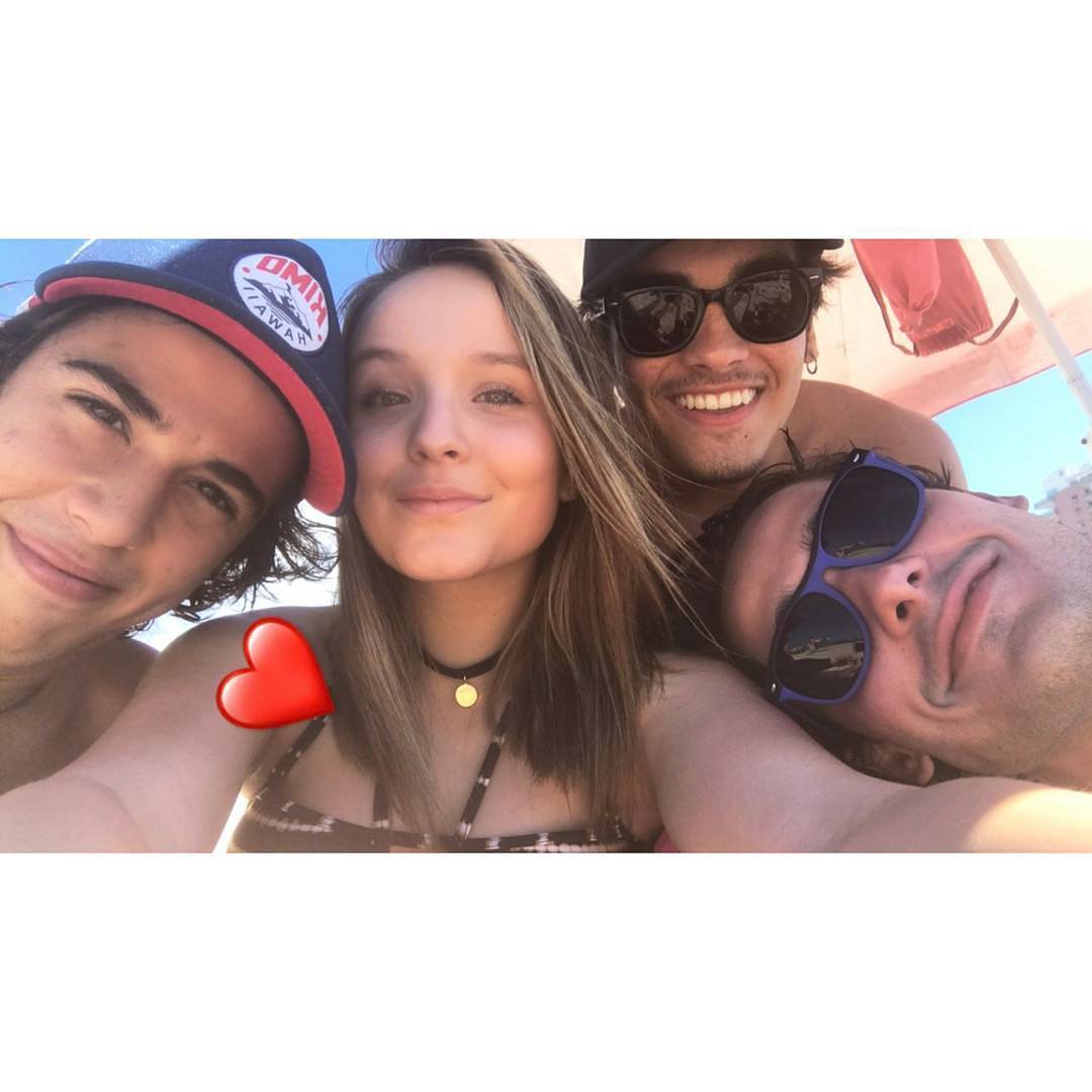 joaoandlari1's tweet photo. Que Bb Lindah Mô Deus ❤️❤️ #LarissaManoela #KCAPersonalidadeBR @larimanoela https://t.co/oSXAaWDraN