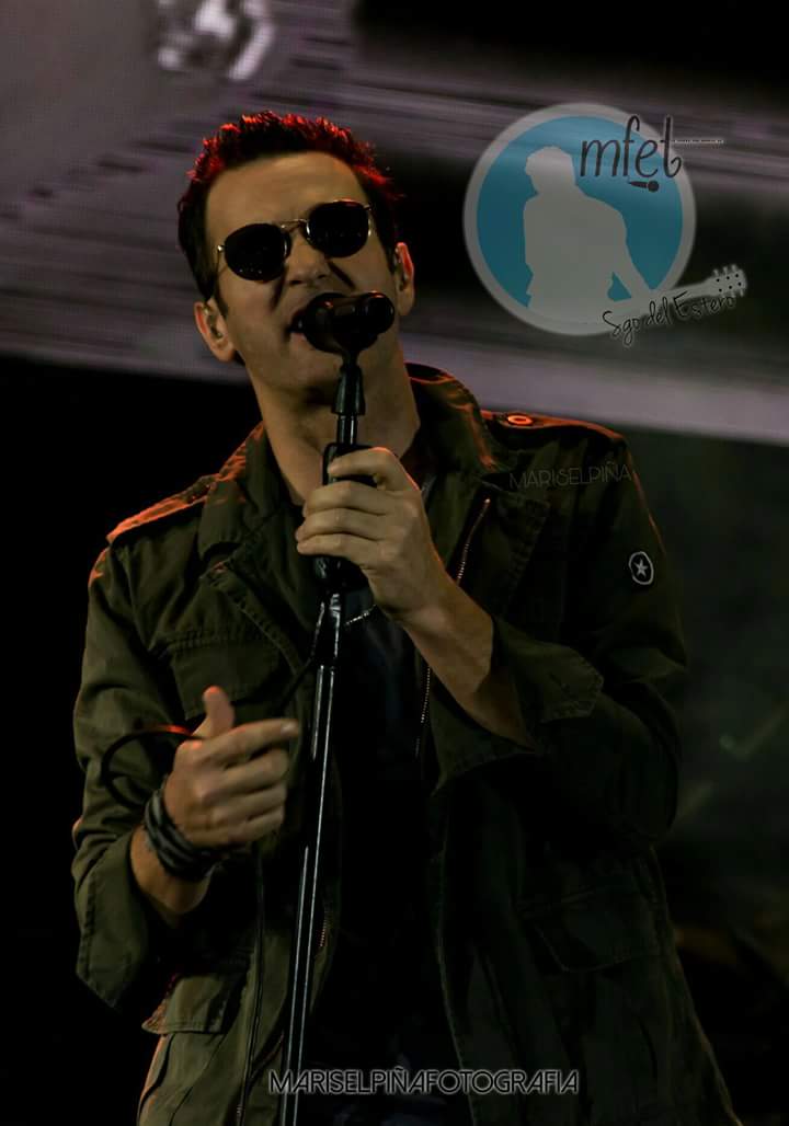 AxelFansSDE's tweet photo. Les dejamos unas fotos de una noche inolvidable junto a @AxelOficial  ☄ #AxelEnSantaMaria https://t.co/ixfv0PeSJ4