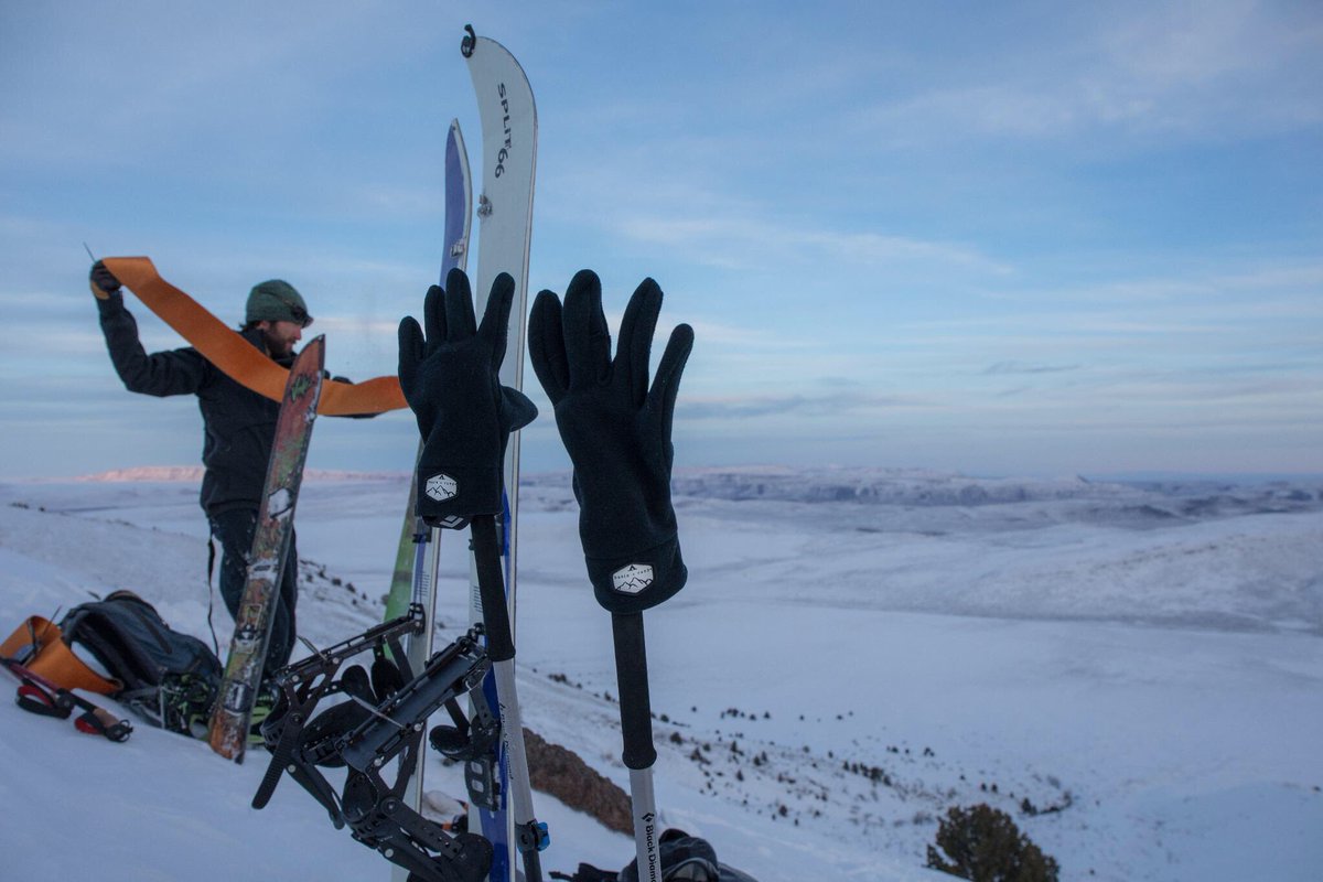 BasinRange_'s tweet image. This winter has been extra fun for exploration &amp;amp; new adventures in eastern Oregon because of all the heavy snow they've been getting lately.