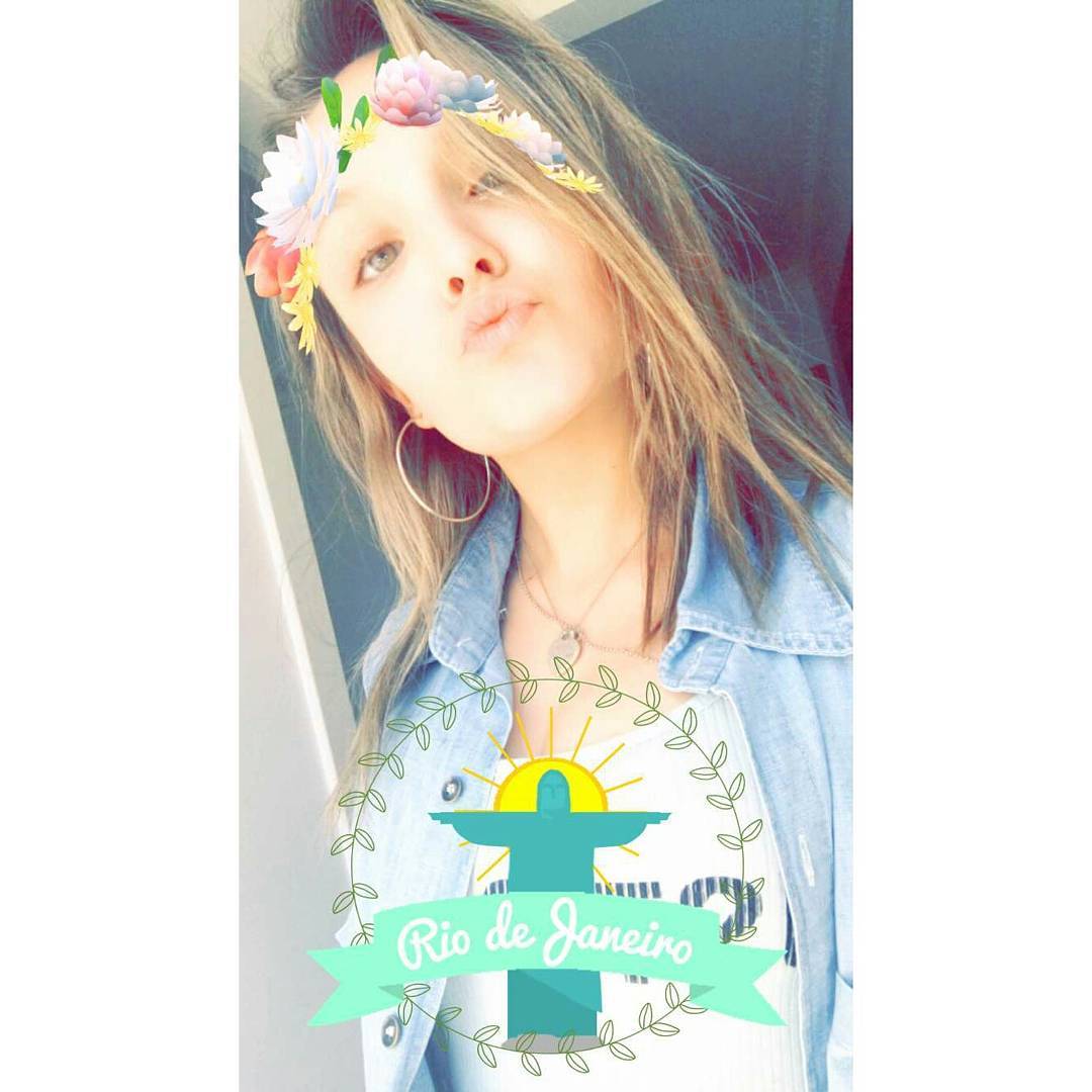 joaoandlari1's tweet photo. Vamos Encher Esse Twtt Com #LarissaManoela #KCAPersonalidadeBR @larimanoela https://t.co/dfyuS8BISP