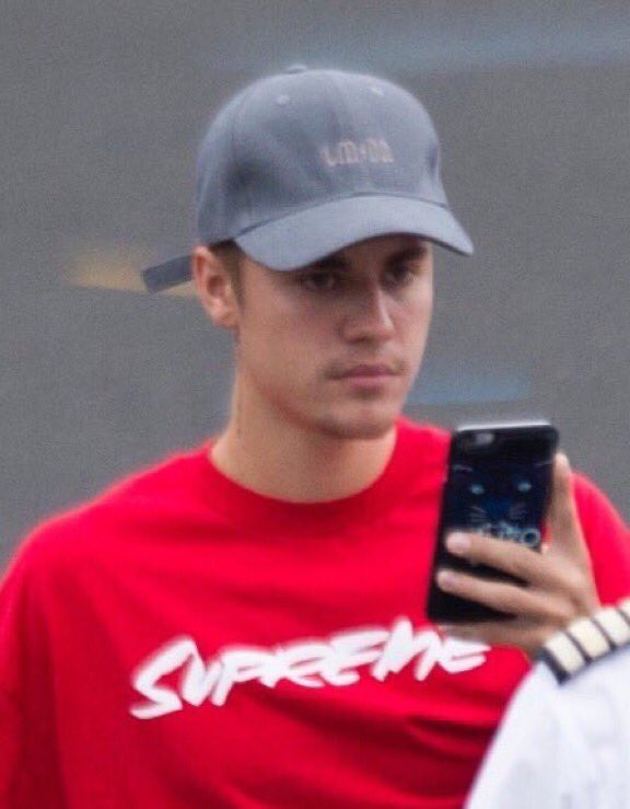 DaBieberShine's tweet photo. Everyone's going on about Justin's commercial then there's me.. https://t.co/PQ7e6BHdfM