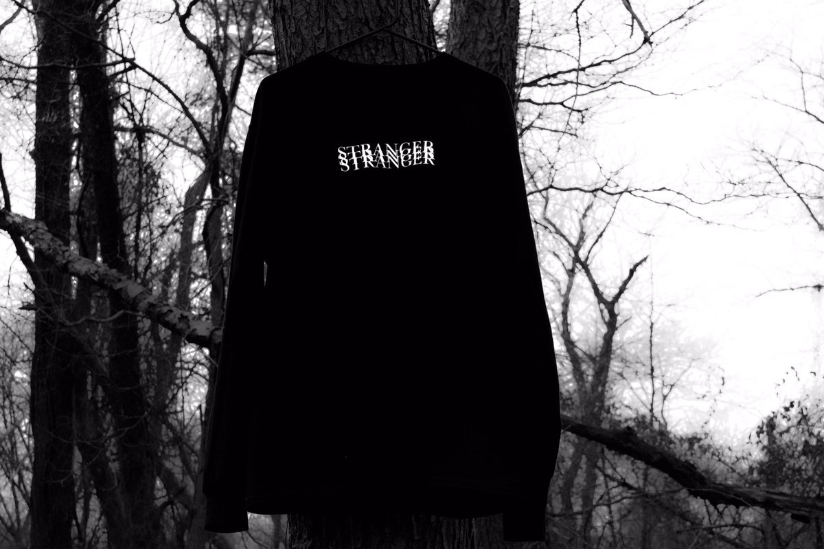 strangervisuals's tweet photo. the end || the end https://t.co/xHZc9K8Il0