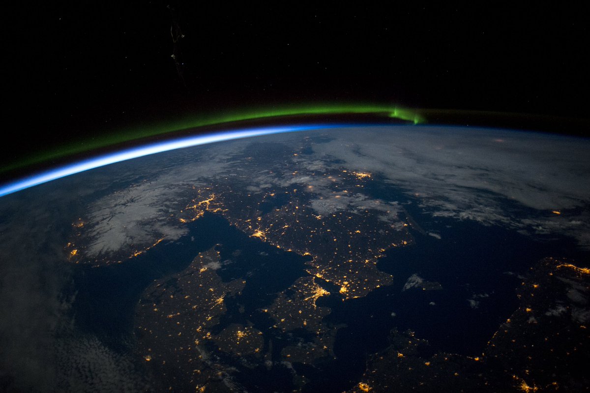 NASA's tweet photo. Go Gaga during the #Superbowl #HalftimeShow for these out-of-this-world views of our home planet, Earth 🌏 #SB51 https://t.co/2qCIZ77Fnx