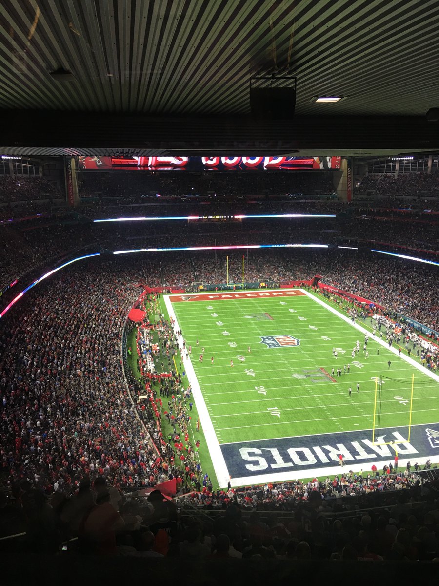 walktx1's tweet photo. My dad's view right now! #SuperBowl2017 #houston https://t.co/B0qeTVMZXQ