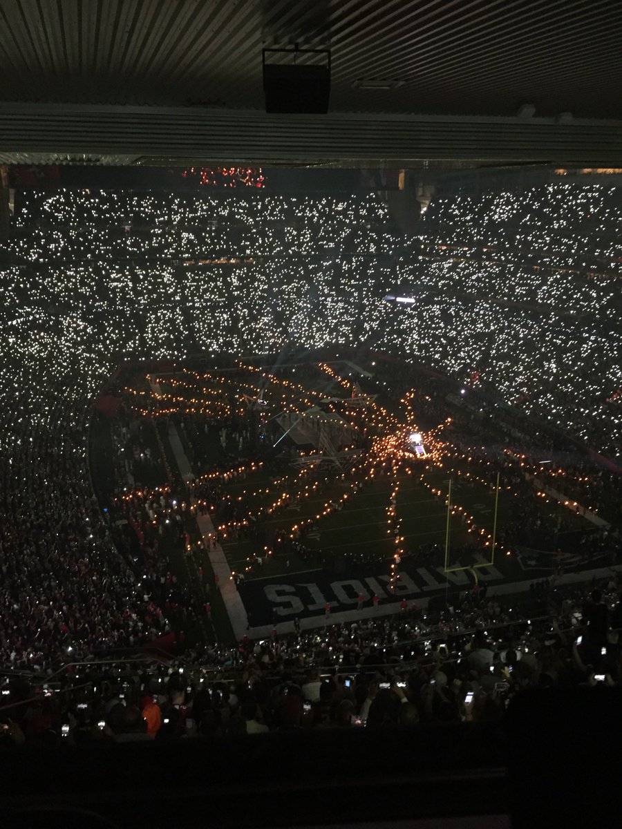 walktx1's tweet photo. #SuperBowlLI #SuperBowl2017 #NRGStadium #Houston https://t.co/YR3VDZxudR