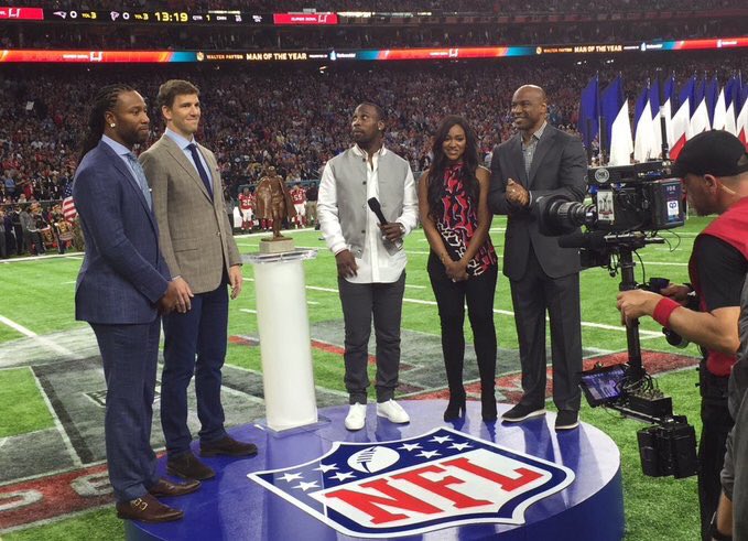 NYG_Nation10's tweet photo. The real reason the Patriots are losing tonight... #SB51 https://t.co/EQ5rNvmCzN