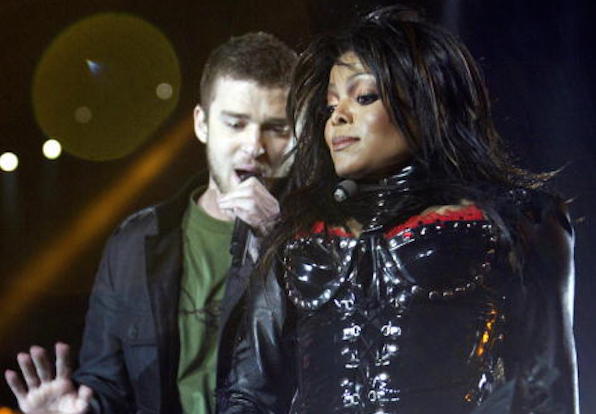Mental Floss On Twitter Janet Jackson S 2004 Superbowl