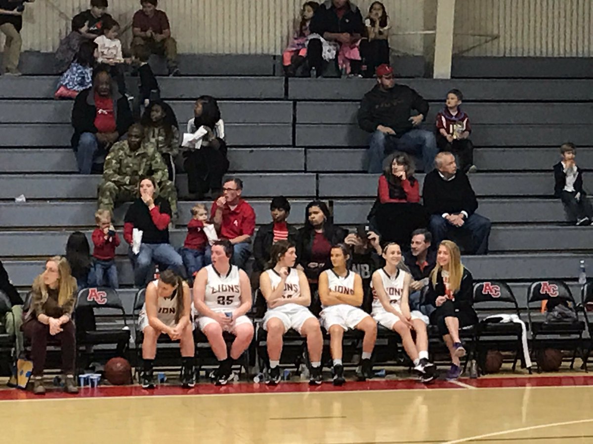 scisabenchtalk's tweet photo. Back to where we belong. #seniornight #westarted #didntlastlong https://t.co/2CIzw4x60D