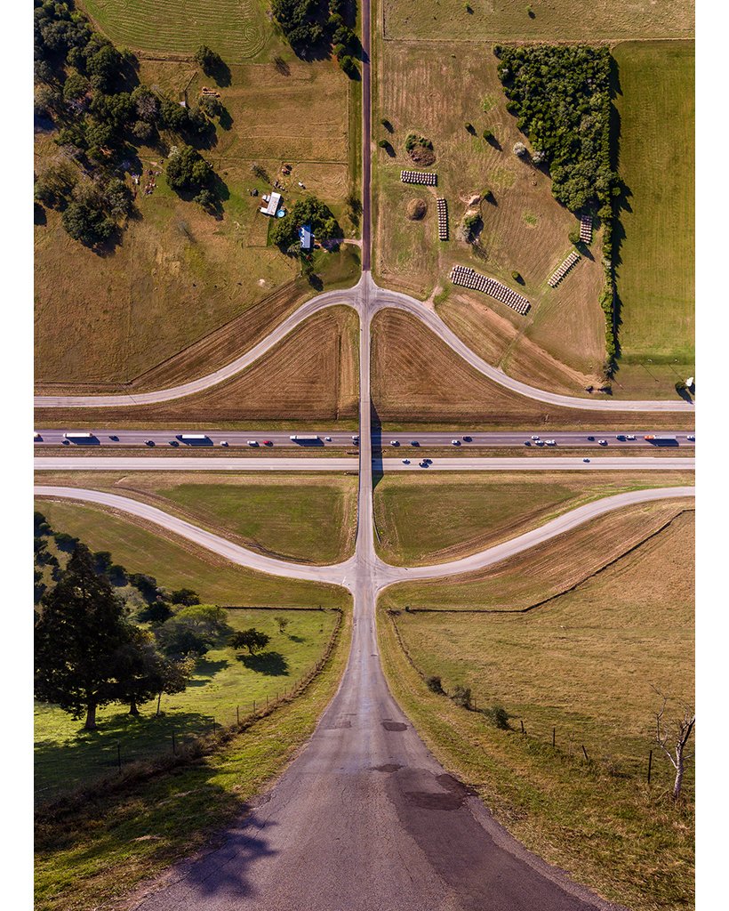 aydinbuyuktas's tweet photo. From the series of "Flatland" https://t.co/oSsnVCy4wZ