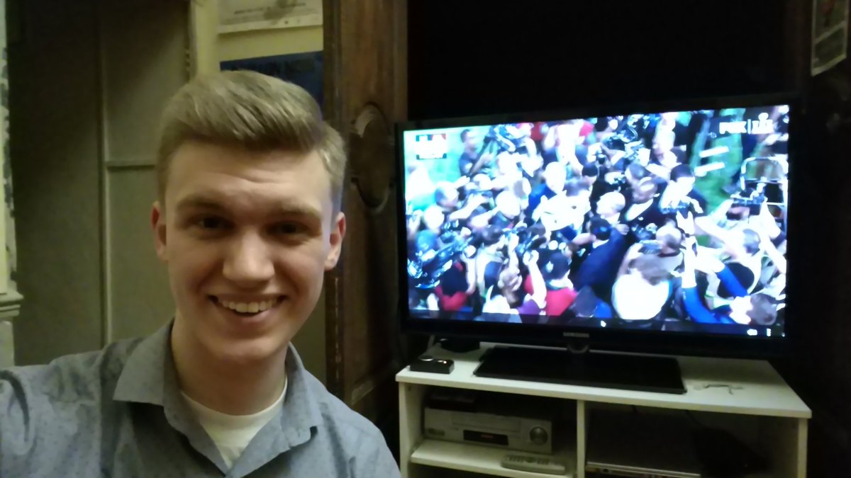 mitchelldpope's tweet photo. Going to bed at 5 in the morning to watch the #SuperBowl from #France? #worthit https://t.co/GXcohKykty