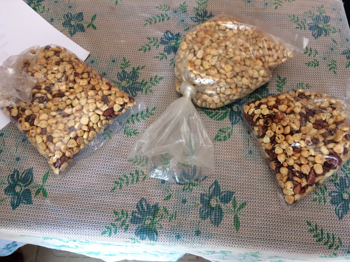 reclaimfarm's tweet photo. Great initiative by a local health advocate in #turiani . Roasting & grinding maize, peanuts & beans for kids porridge #wholeprotein #tasty https://t.co/utk4RRAxOG