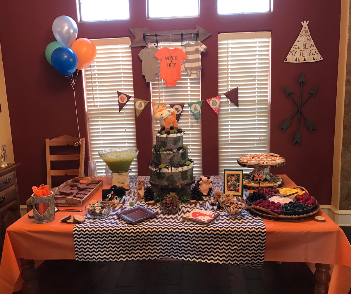 TiffDuffer23's tweet photo. My first baby shower hosted by my aunt was Amazing π #31weeksprego #jameskarter #babychatham https://t.co/UToNnpnw49